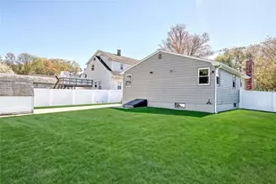 8 Ashby St, Johnston, RI 02919 - Photo 41