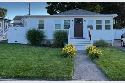 35 Bellman Avenue, Warwick, RI 02886 - Photo 1