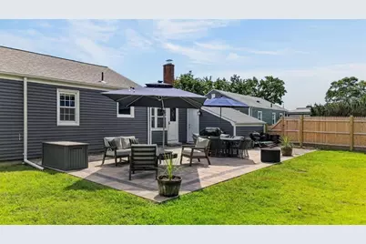 120 Weeden Avenue, East Providence, RI 02916 - Photo 31