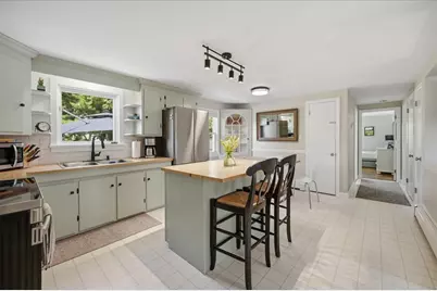 120 Weeden Avenue, East Providence, RI 02916 - Photo 11