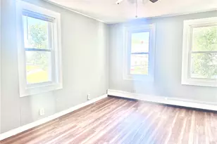 89 Warren Ave, East Providence, RI 02914 - Photo 3