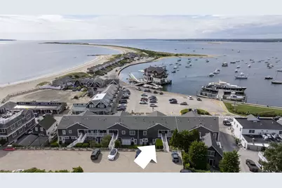 118 Bay Street #4, Westerly, RI 02891 - Photo 1
