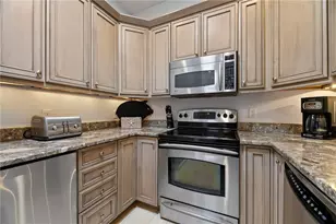 118 Bay St, Westerly, RI 02891 - Photo 15