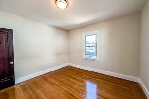 102 Burnside St, Cranston, RI 02910 - Photo 21