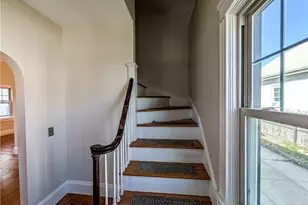 102 Burnside St, Cranston, RI 02910 - Photo 13