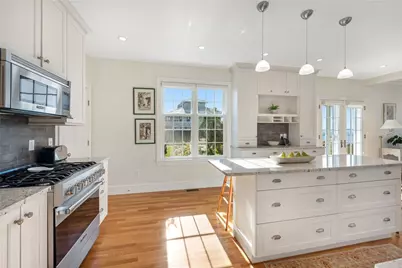 591 Ocean Avenue, Newport, RI 02840 - Photo 7