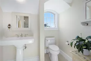 591 Ocean Ave, Newport, RI 02840 - Photo 29