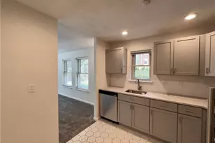 3524 W Shore Rd, Warwick, RI 02886 - Photo 9