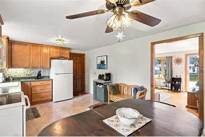 10 Grant Street, West Warwick, RI 02893 - Photo 17