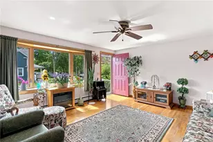 10 Grant St, West Warwick, RI 02893 - Photo 23