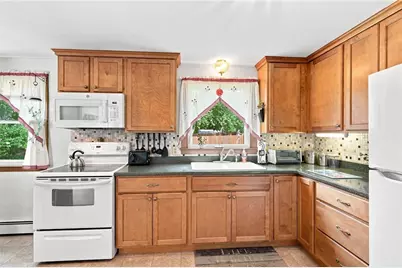 10 Grant Street, West Warwick, RI 02893 - Photo 15