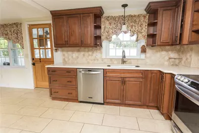 499 Squantum Drive, Warwick, RI 02888 - Photo 3