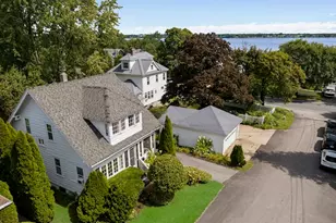 13 Manchester St, Warwick, RI 02888 - Photo 1