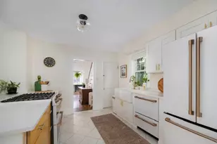 13 Manchester St, Warwick, RI 02888 - Photo 19