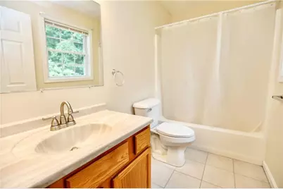 521 Tenth Avenue, Woonsocket, RI 02895 - Photo 13