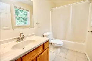 521 10th Ave, Woonsocket, RI 02895 - Photo 13