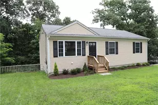 521 10th Ave, Woonsocket, RI 02895 - Photo 17