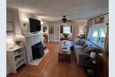 102 Hillard Avenue, Warwick, RI 02886 - Photo 5