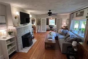 102 Hillard Ave, Warwick, RI 02886 - Photo 5