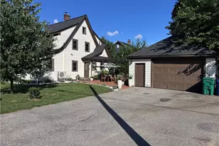 102 Hillard Ave, Warwick, RI 02886 - Photo 37