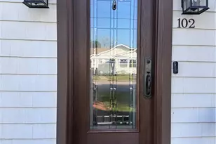 102 Hillard Ave, Warwick, RI 02886 - Photo 3