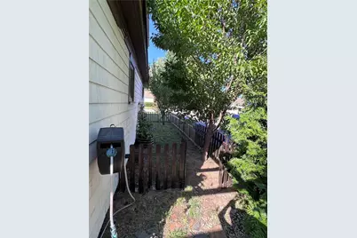 102 Hillard Avenue, Warwick, RI 02886 - Photo 41