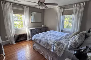 102 Hillard Ave, Warwick, RI 02886 - Photo 29