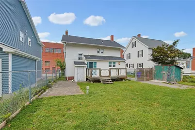 85 Hughes Avenue, Pawtucket, RI 02861 - Photo 15