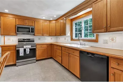 43 Countryside Drive, Cumberland, RI 02864 - Photo 7