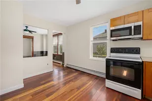92 Chestnut Ave, Cranston, RI 02910 - Photo 7