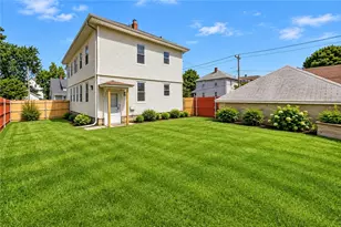 92 Chestnut Ave, Cranston, RI 02910 - Photo 35
