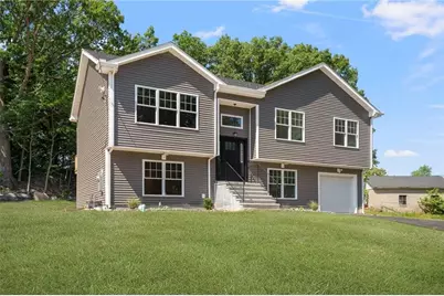 18 Pleasantview Avenue, Johnston, RI 02919 - Photo 9