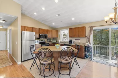 48 Harris Avenue, Warwick, RI 02889 - Photo 5