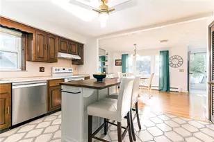 105 Walnut St, Johnston, RI 02919 - Photo 11