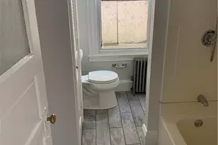32 Sisson St, Pawtucket, RI 02860 - Photo 23