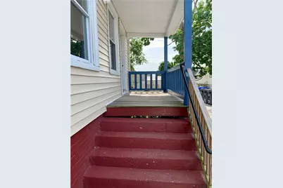 32 Sisson Street #1, Pawtucket, RI 02860 - Photo 3
