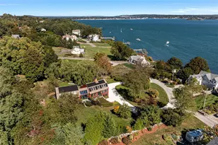 75 Macomber Ln, Portsmouth, RI 02871 - Photo 1