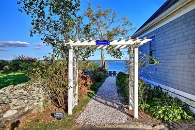 75 Macomber Lane, Portsmouth, RI 02871 - Photo 37