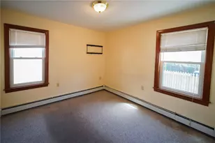 26 Alice St, East Providence, RI 02914 - Photo 7