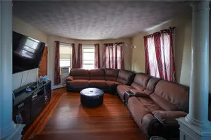 26 Alice St, East Providence, RI 02914 - Photo 9
