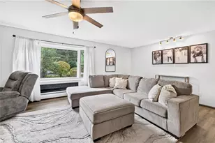 765 Putnam Pike, Glocester, RI 02814 - Photo 13