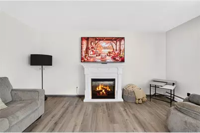 765 Putnam Pike, Glocester, RI 02814 - Photo 15