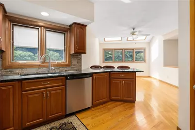 4496 Post Road #5, Warwick, RI 02818 - Photo 5