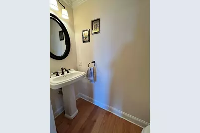 120 Hope Street, Bristol, RI 02809 - Photo 17