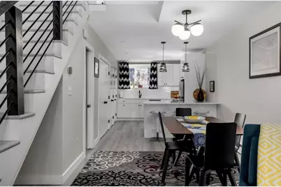 26 West Narragansett Avenue #3, Newport, RI 02840 - Photo 3