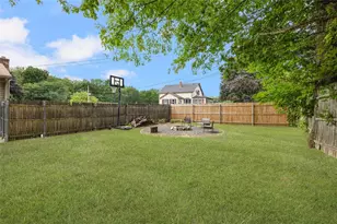 120 Tampa St, West Warwick, RI 02893 - Photo 31