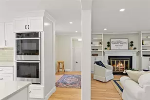 8 Pine Cone Dr, Barrington, RI 02806 - Photo 9