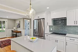 8 Pine Cone Dr, Barrington, RI 02806 - Photo 11