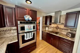 49 Captains Cir, Tiverton, RI 02878 - Photo 23
