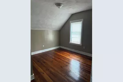 35 Hunts Avenue, Pawtucket, RI 02861 - Photo 9